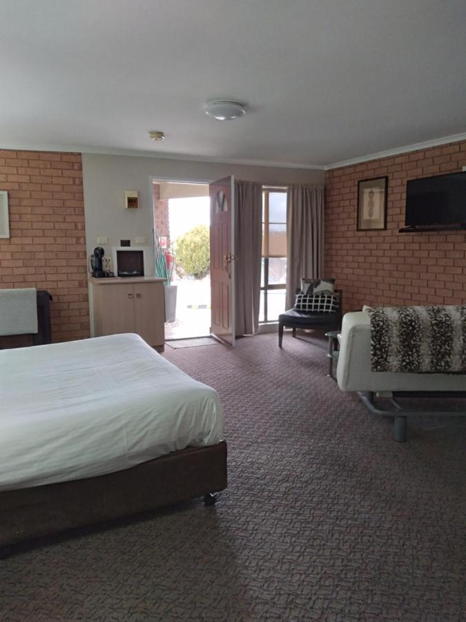Bristol Hill Motor Inn メアリーバラ エクステリア 写真
